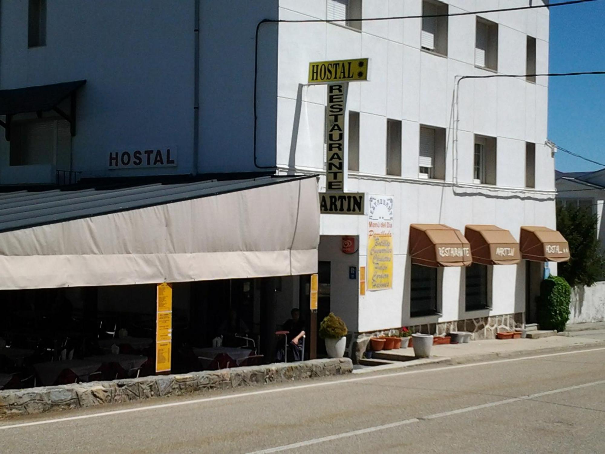 Hostal Martin Ribadelago Esterno foto