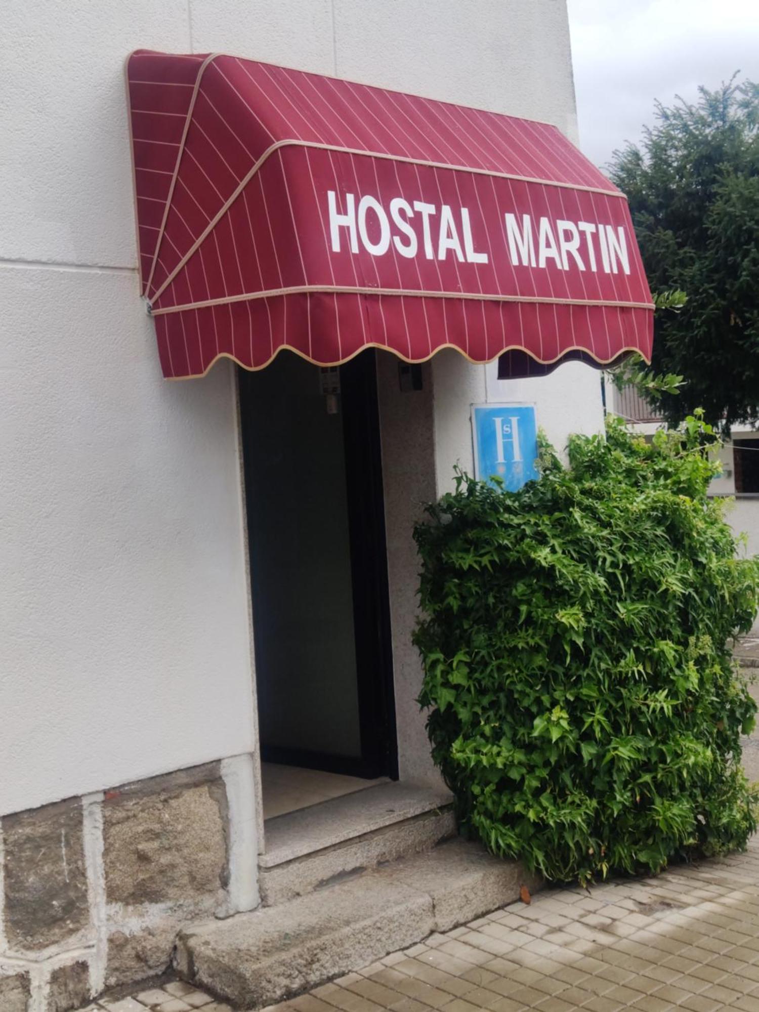 Hostal Martin Ribadelago Esterno foto