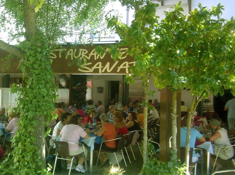 Hostal Martin Ribadelago Esterno foto